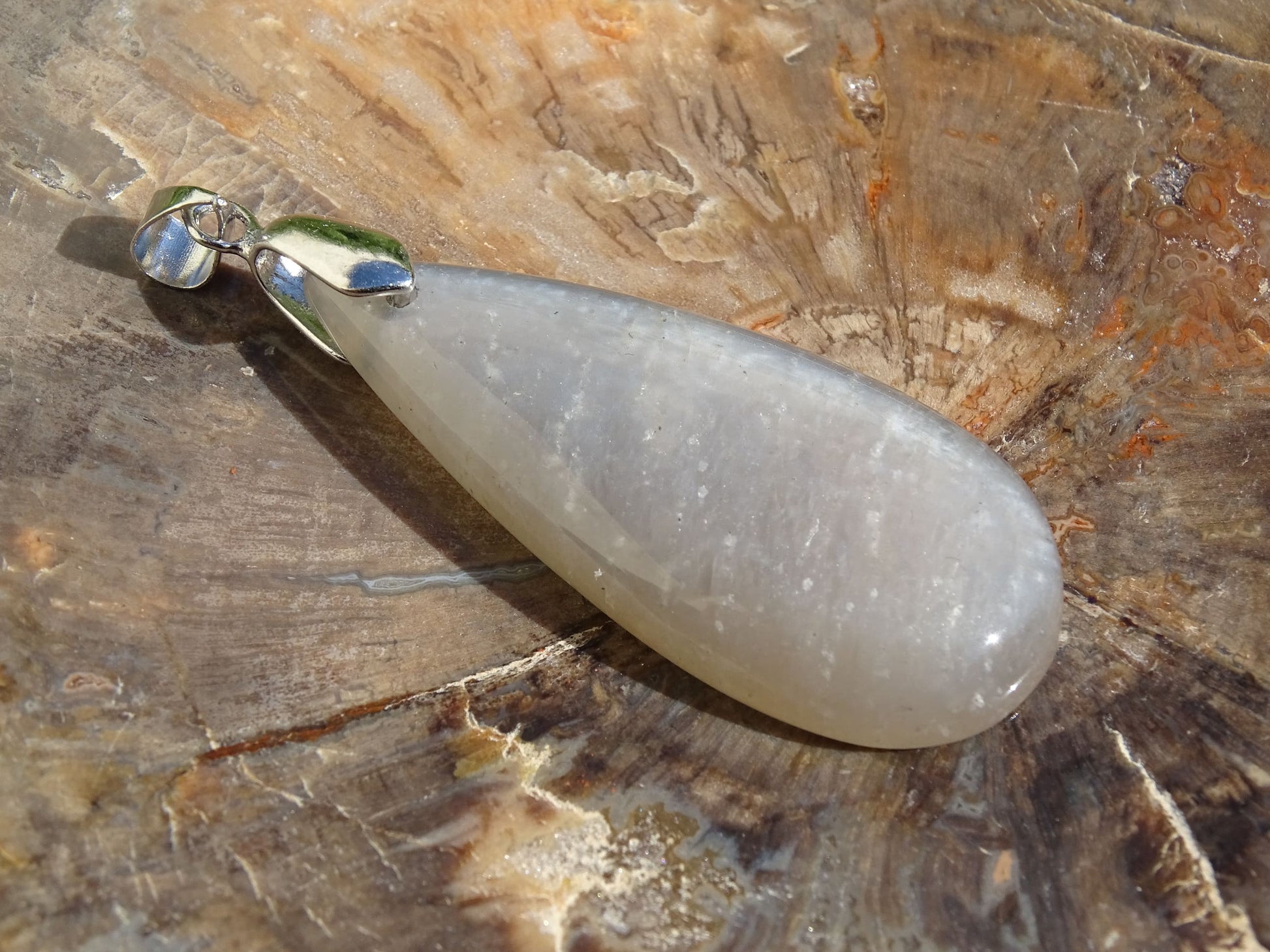 Pendentif Pierre de Lune Grise - Pendentifs - Colibri Minéraux et Bien-être