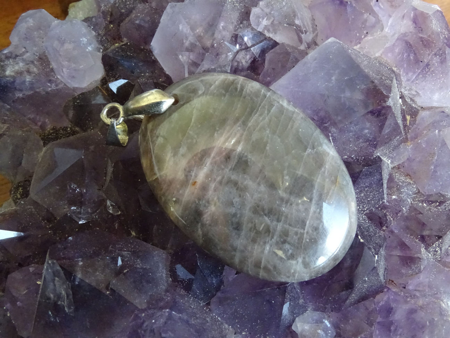Pendentif Pierre de Lune Noire - Pendentifs - Colibri Minéraux et Bien-être