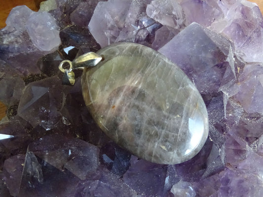 Pendentif Pierre de Lune Noire - Pendentifs - Colibri Minéraux et Bien-être