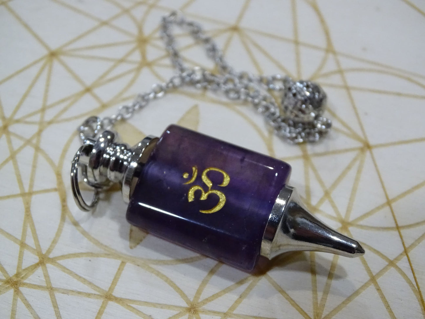 Pendule Améthyste Om - Cristaux - Colibri Minéraux et Bien-être