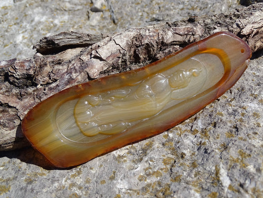 Agate gravée - Pierres - Colibri Minéraux et Bien-être