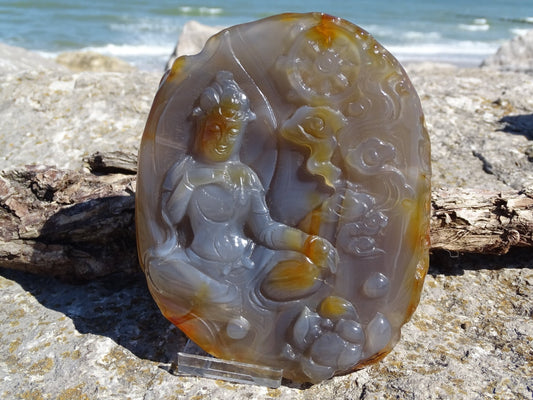 Agate gravée - Pierres - Colibri Minéraux et Bien-être