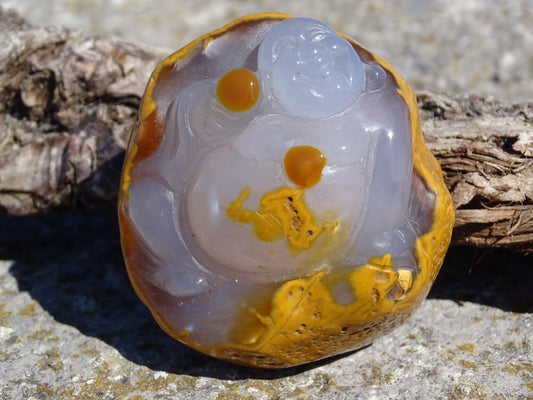 Agate gravée - Pierres - Colibri Minéraux et Bien-être