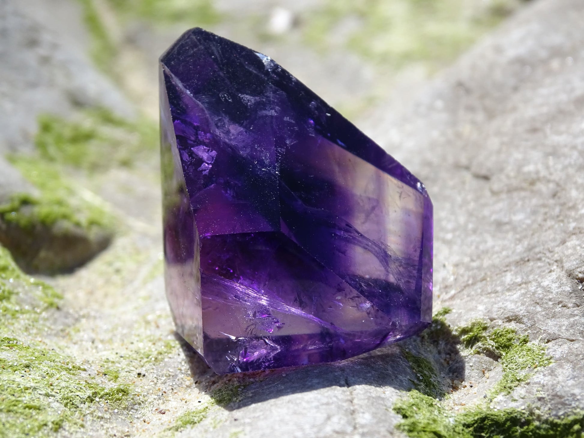 Améthyste et Quartz Bicolore Fantôme - Cristaux - Colibri Minéraux et Bien-être