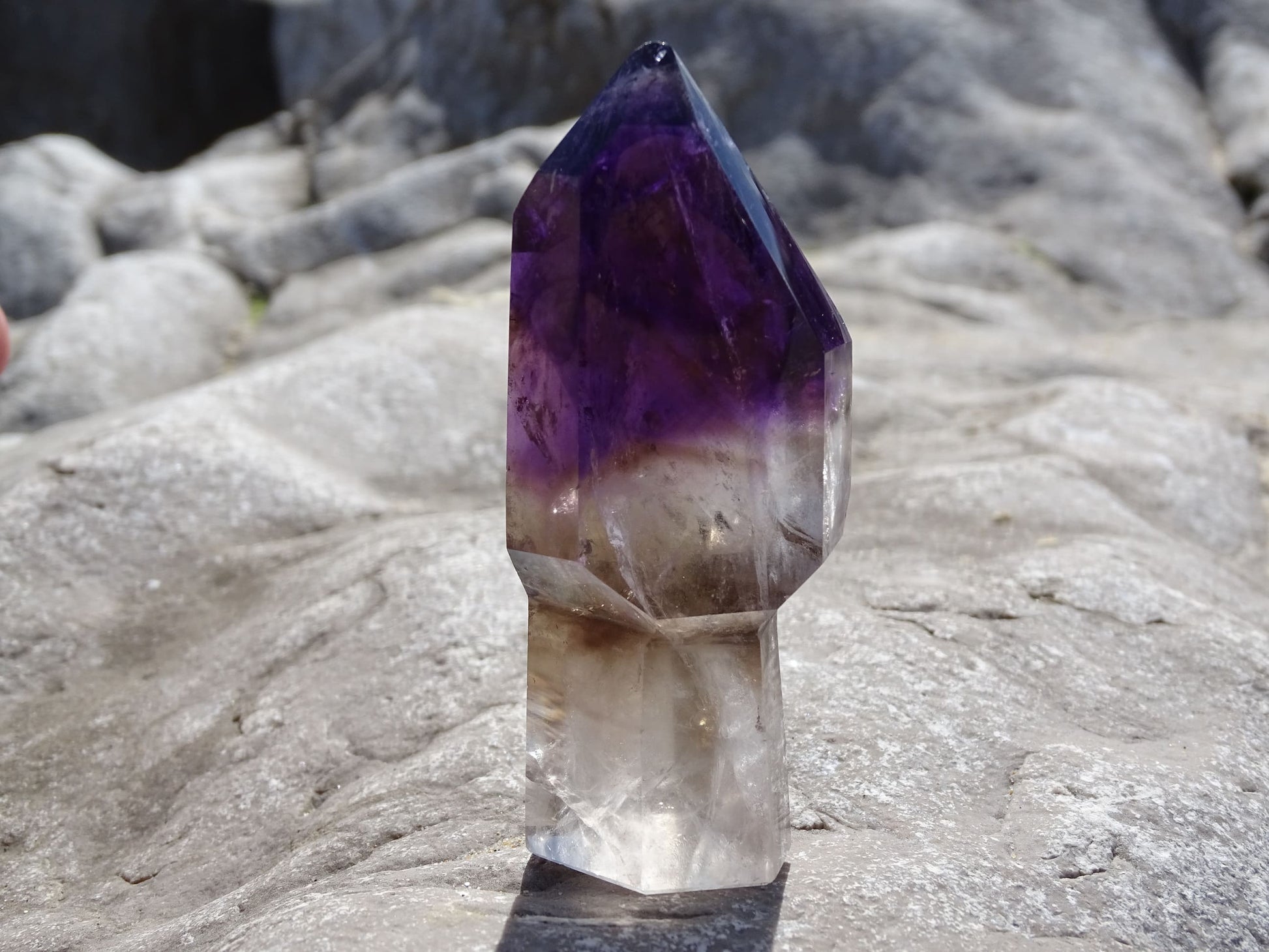 Améthyste et Quartz Bicolore en Sceptre - Cristaux - Colibri Minéraux et Bien-être