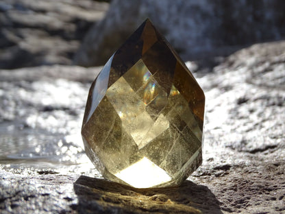 Citrine - Cristaux - Colibri Minéraux et Bien-être