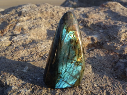 Labradorite Forme Libre - Pierres - Colibri Minéraux et Bien-être