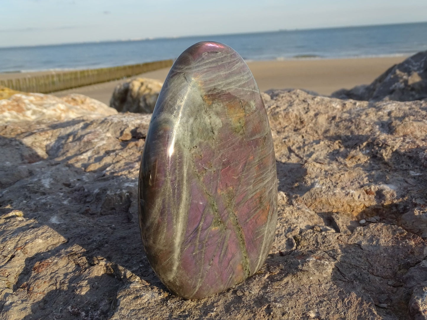 Labradorite Forme Libre - Pierres - Colibri Minéraux et Bien-être