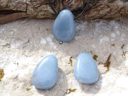 Pendentif Angélite - Pendentifs - Colibri Minéraux et Bien-être