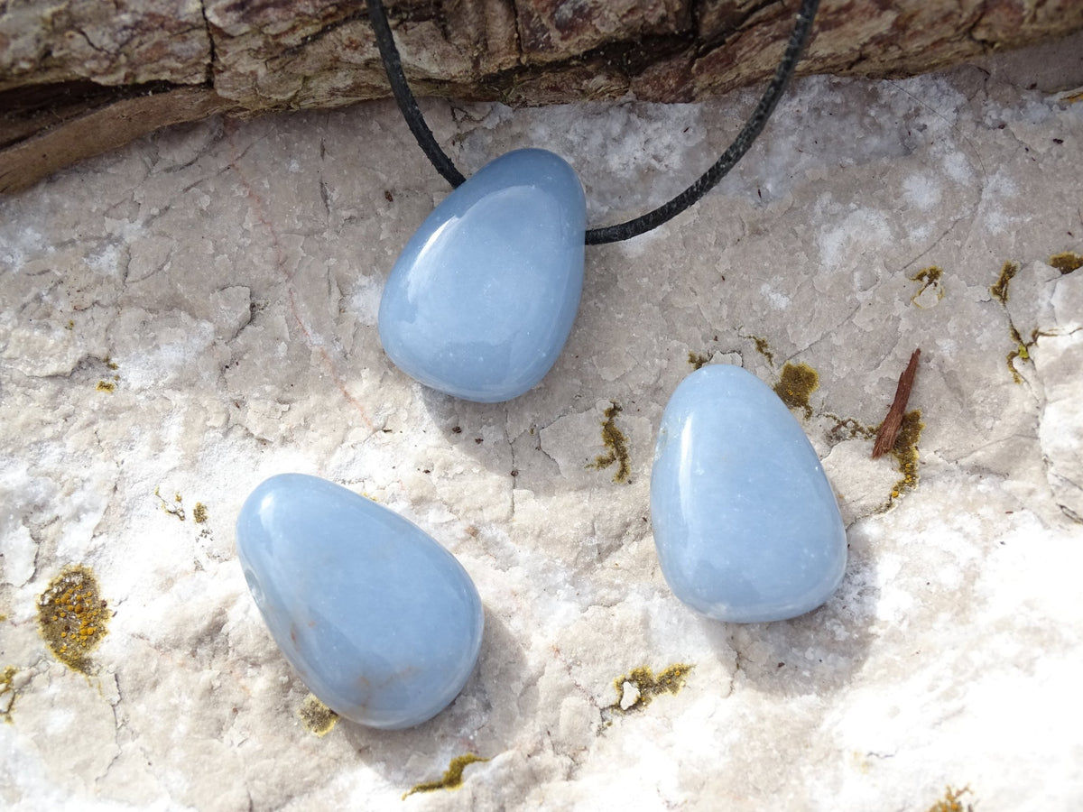 Pendentif Angélite - Pendentifs - Colibri Minéraux et Bien-être