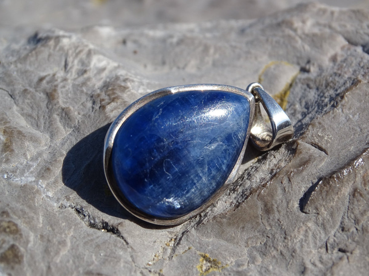 Pendentif Cyanite Argent 925 - Pendentifs - Colibri Minéraux et Bien-être
