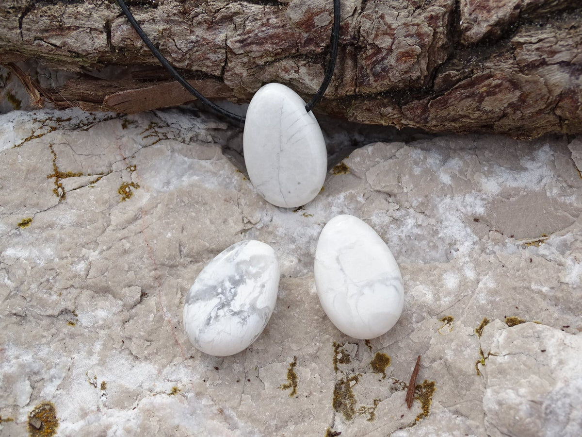 Pendentif Howlite - Pendentifs - Colibri Minéraux et Bien-être