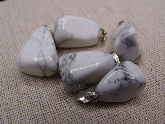 Pendentif Howlite - Pendentifs - Colibri Minéraux et Bien-être