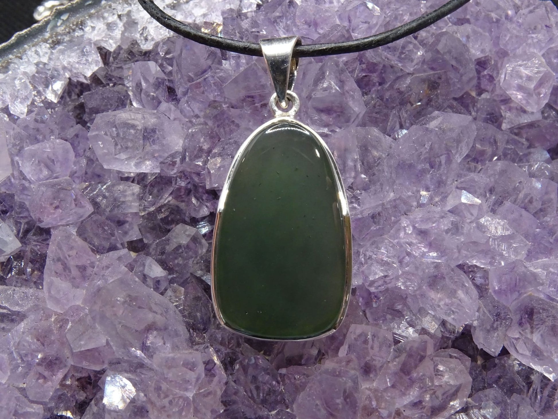 Pendentif Jade Néphrite Argent 925 - Pendentifs - Colibri Minéraux et Bien-être