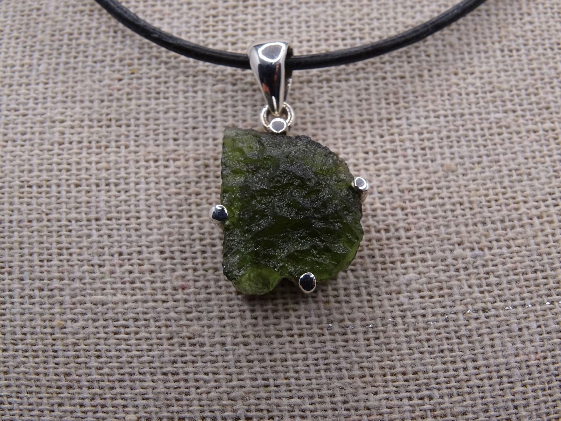 Pendentif Moldavite Argent 925 - Pendentifs - Colibri Minéraux et Bien-être