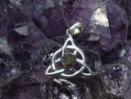 Pendentif Moldavite Argent 925 Triquetra - Pendentifs - Colibri Minéraux et Bien-être