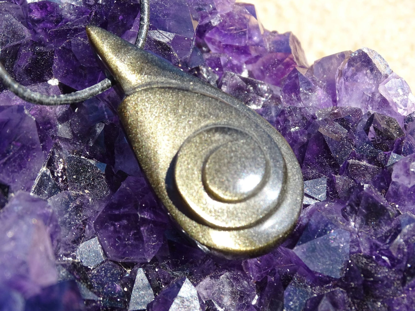 Pendentif Obsidienne Dorée - Pendentifs - Colibri Minéraux et Bien-être