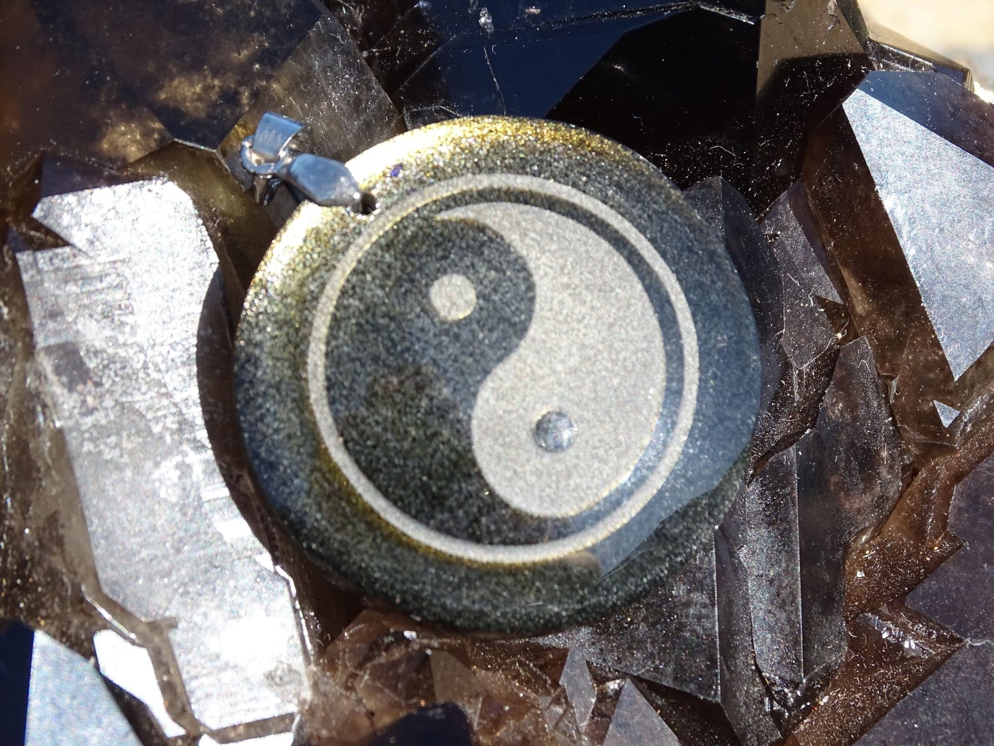 Pendentif Obsidienne Dorée Yin Yang - Pendentifs - Colibri Minéraux et Bien-être