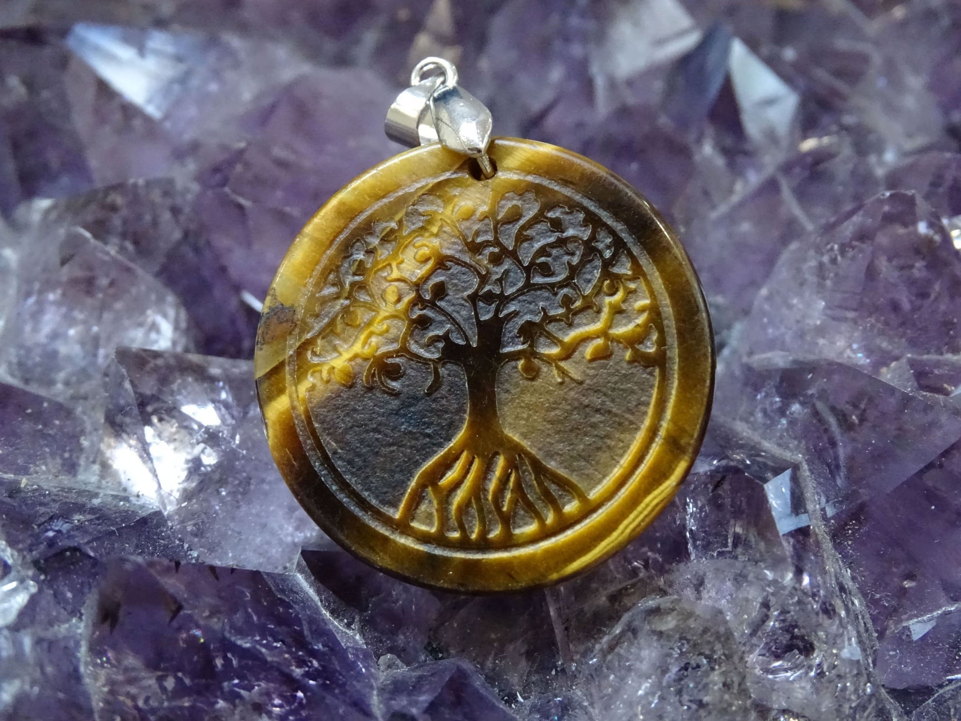 Pendentif Oeil de Tigre Arbre de Vie - Pendentifs - Colibri Minéraux et Bien-être