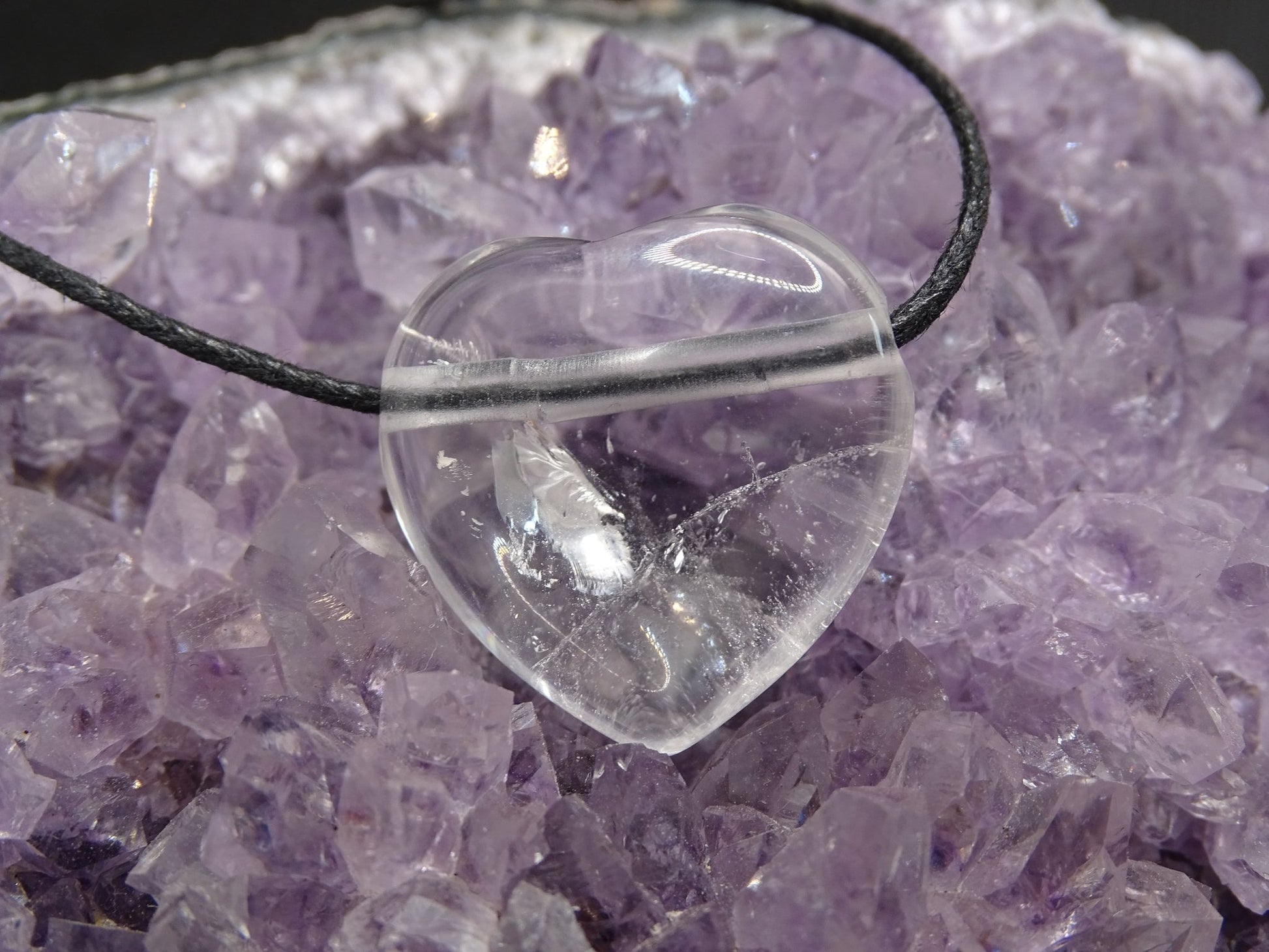 Pendentif Quartz Cristal de Roche Coeur - Pendentifs - Colibri Minéraux et Bien-être