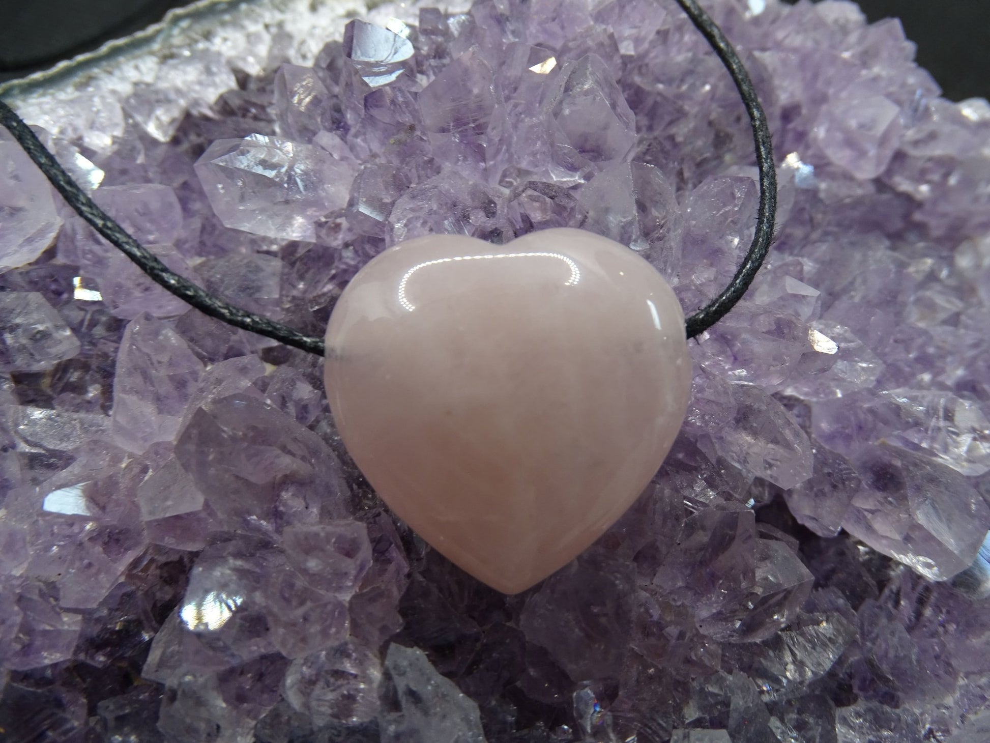 Pendentif Quartz Rose Coeur - Pendentifs - Colibri Minéraux et Bien-être