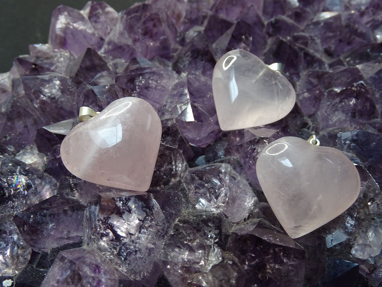 Pendentif Quartz Rose Coeur - Pendentifs - Colibri Minéraux et Bien-être