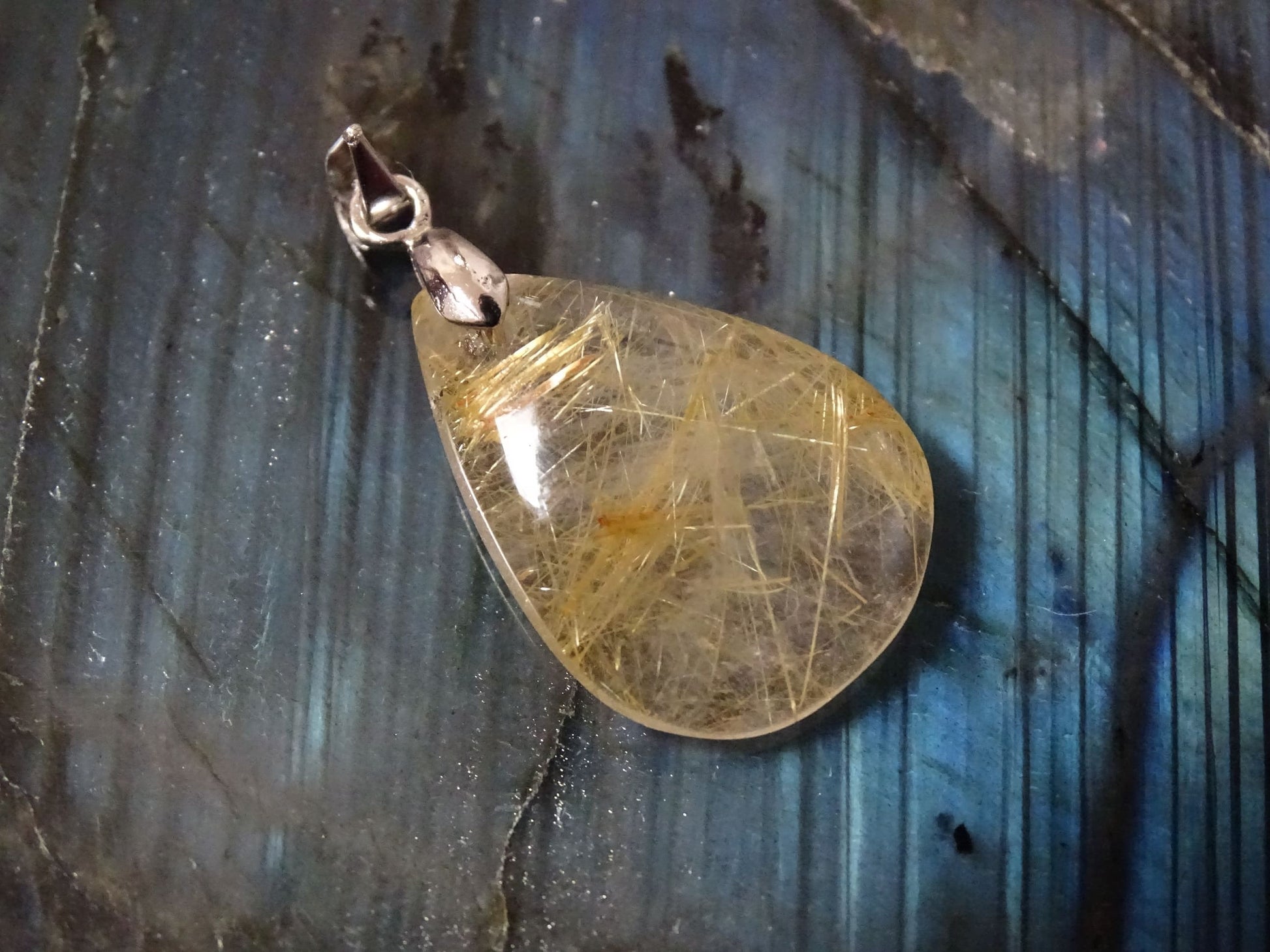 Pendentif Quartz Rutile - Pendentifs - Colibri Minéraux et Bien-être