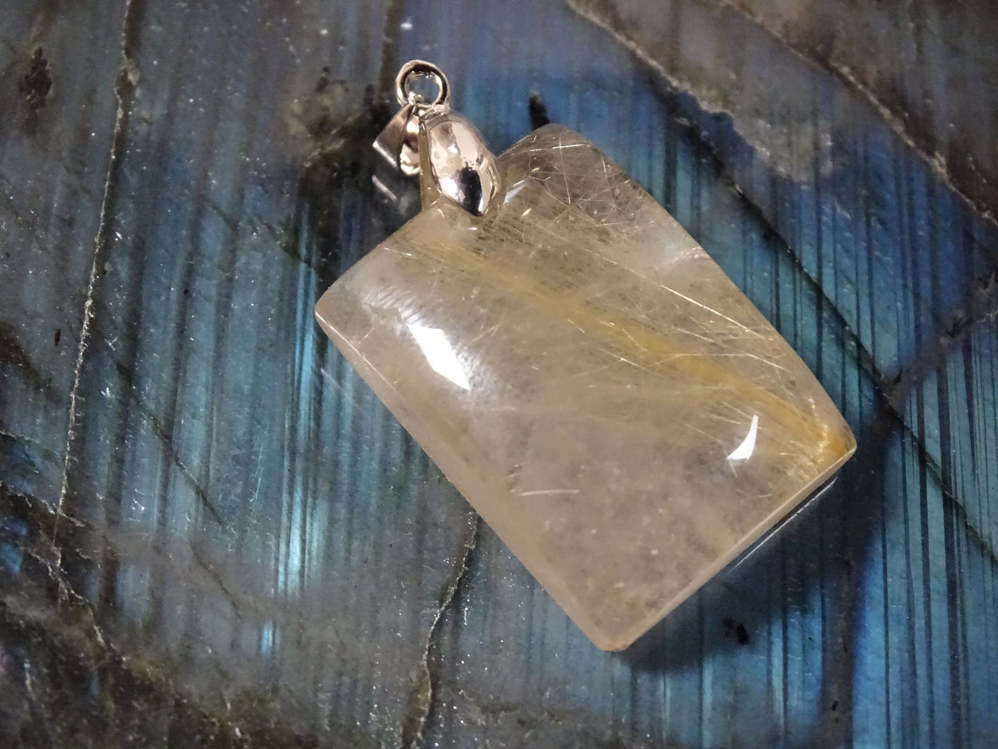 Pendentif Quartz Rutile - Pendentifs - Colibri Minéraux et Bien-être