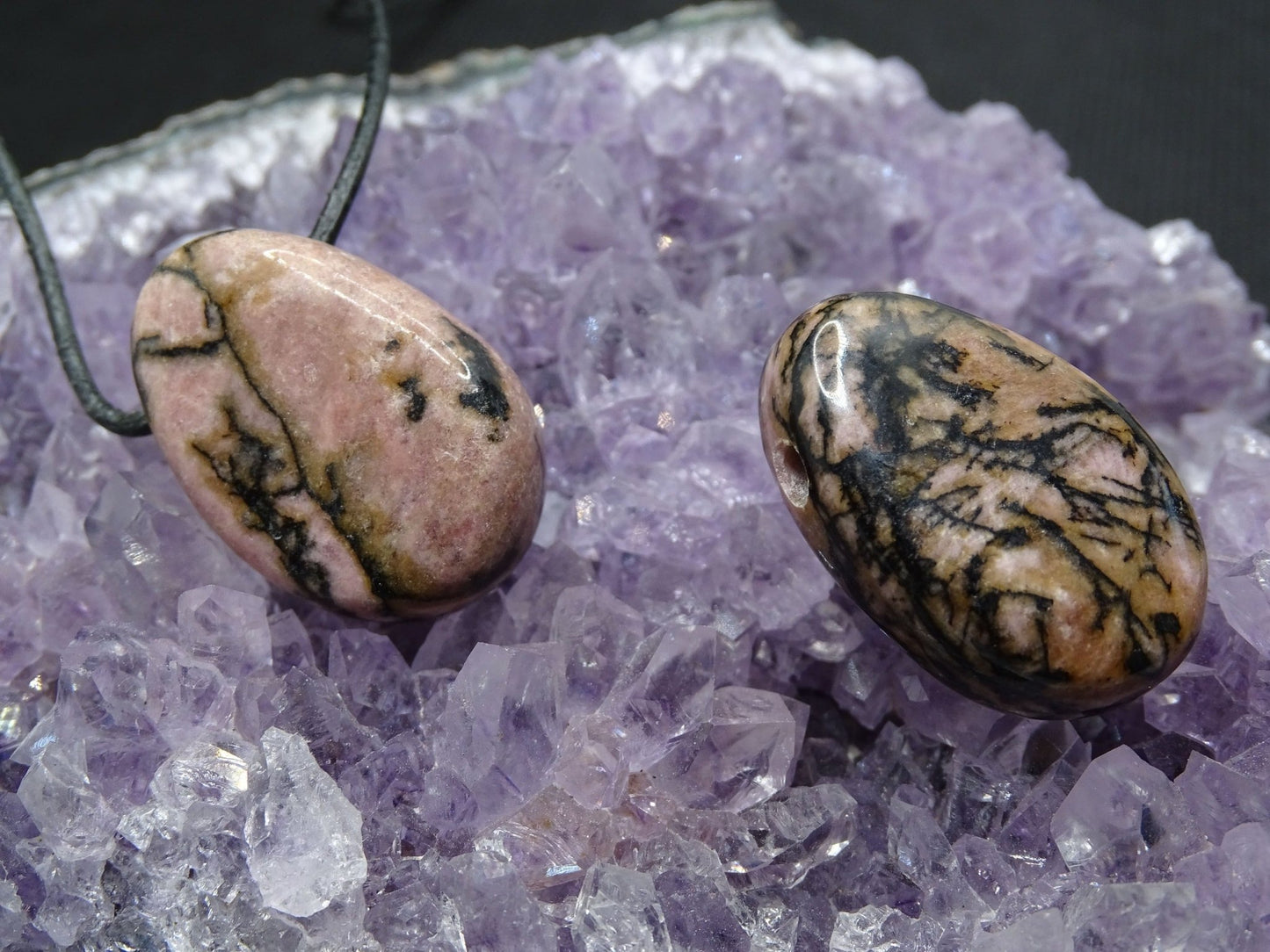 Pendentif Rhodonite - Pendentifs - Colibri Minéraux et Bien-être