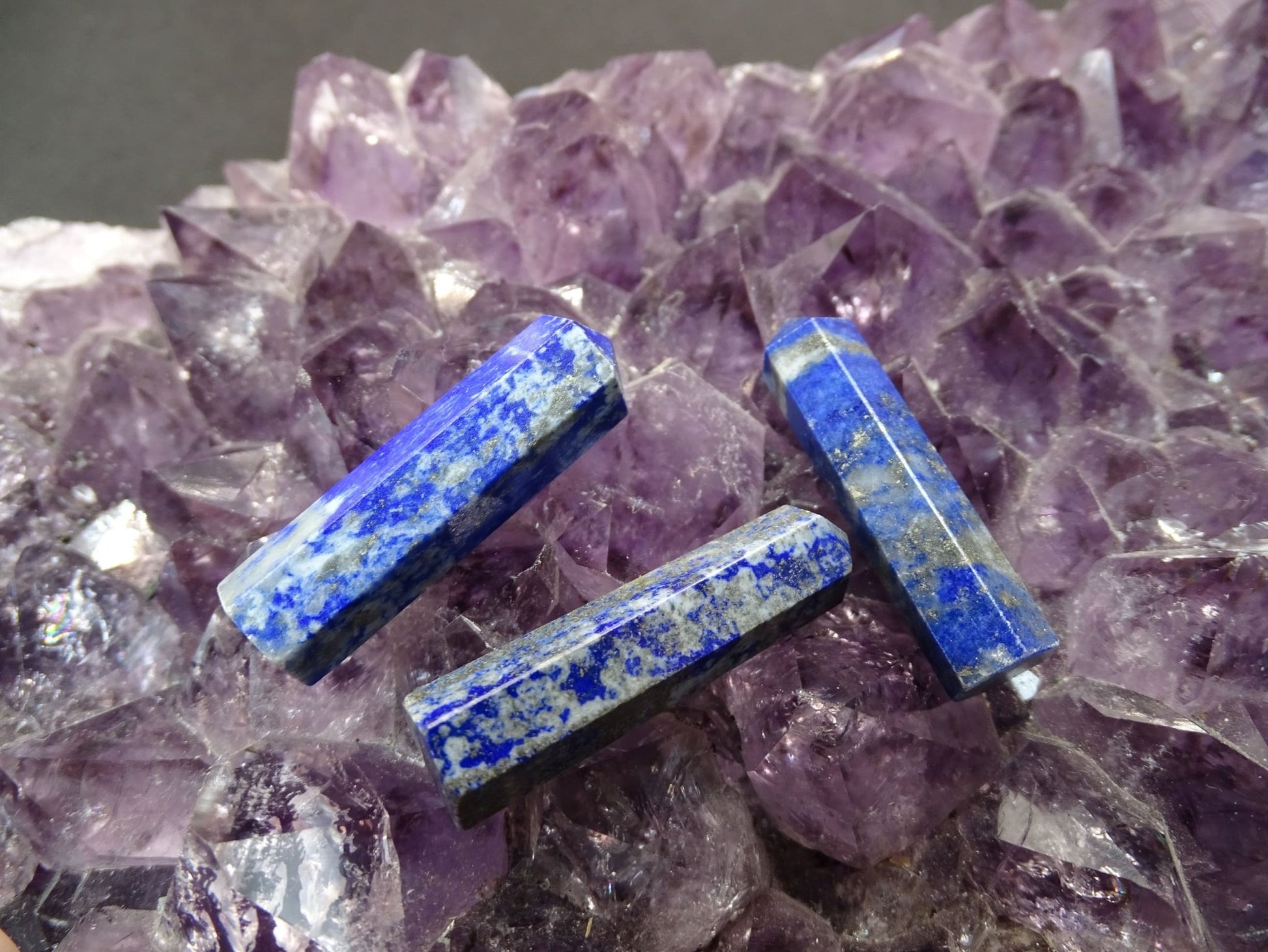 Lapis Lazuli Prisme - Pierres - Colibri Minéraux et Bien-être