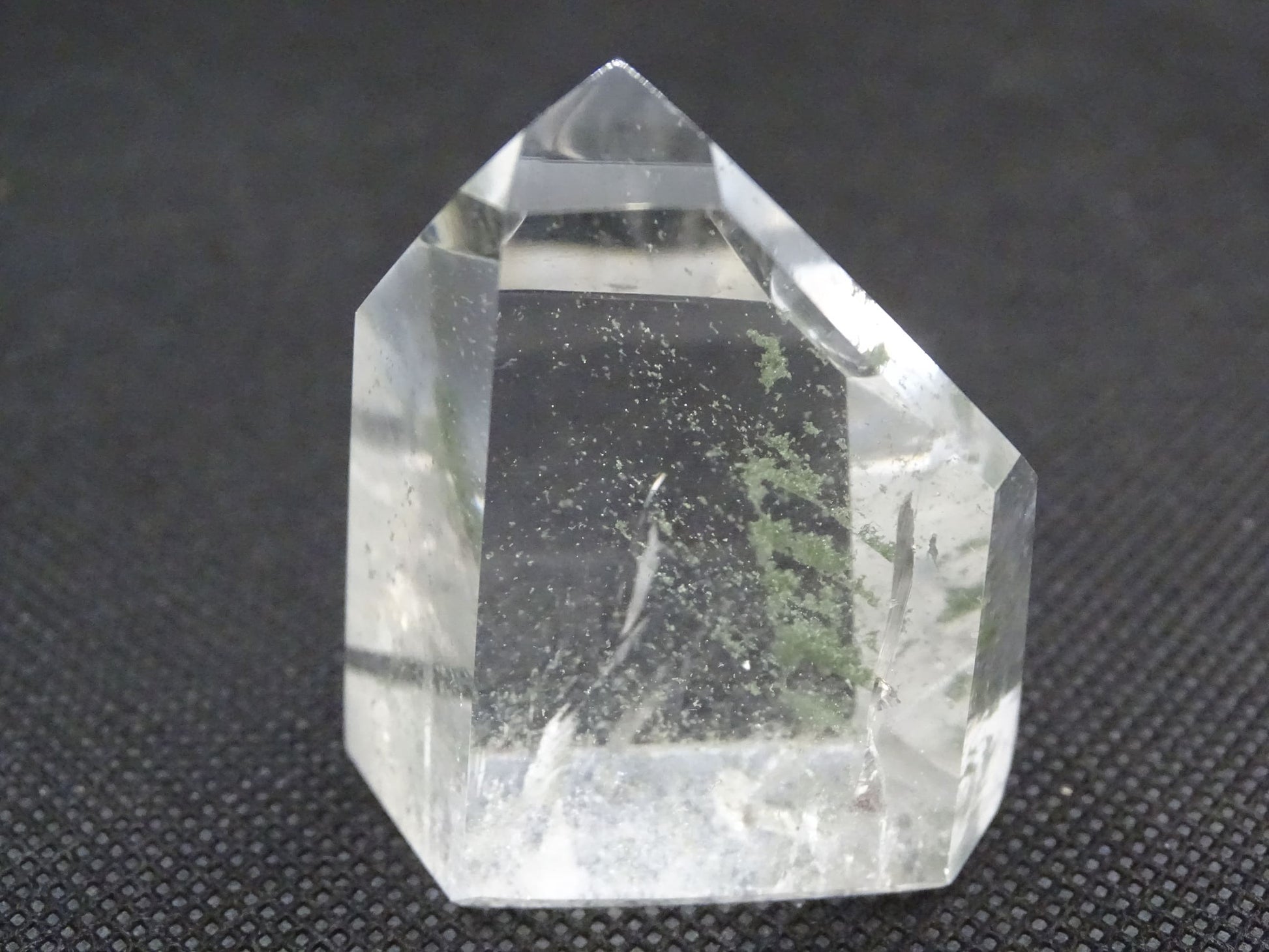 Quartz Chlorite - Cristaux - Colibri Minéraux et Bien-être