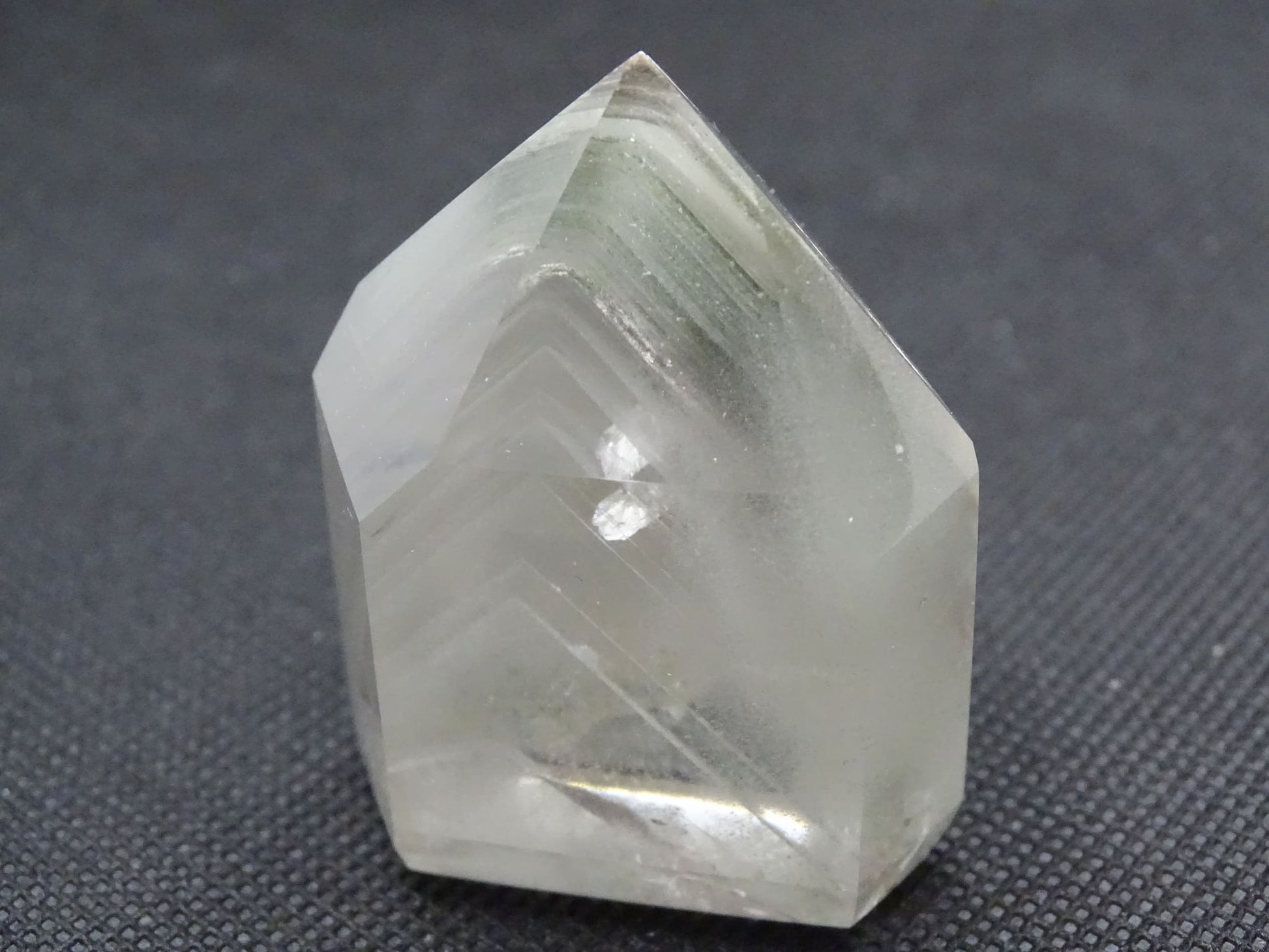 Quartz Chlorite Fantôme - Cristaux - Colibri Minéraux et Bien-être