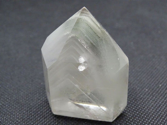 Quartz Chlorite Fantôme - Cristaux - Colibri Minéraux et Bien-être