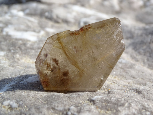 Quartz Rutile Forme Libre - Cristaux - Colibri Minéraux et Bien-être