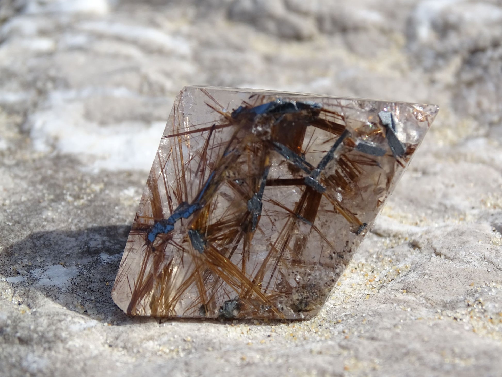 Quartz Rutile Forme Libre - Cristaux - Colibri Minéraux et Bien-être