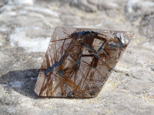 Quartz Rutile Forme Libre - Cristaux - Colibri Minéraux et Bien-être