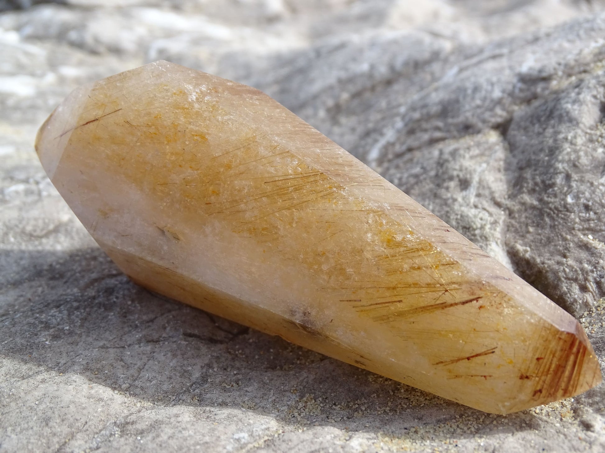 Quartz Rutile Forme Libre - Cristaux - Colibri Minéraux et Bien-être