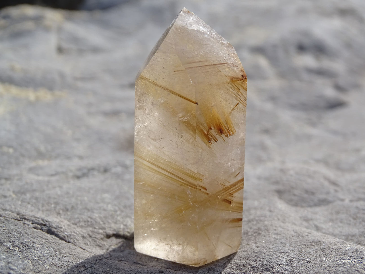 Quartz Rutile Forme Libre - Cristaux - Colibri Minéraux et Bien-être