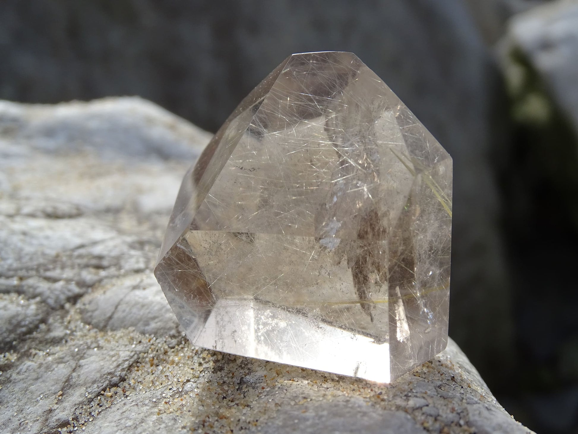 Quartz Rutile Forme Libre - Cristaux - Colibri Minéraux et Bien-être