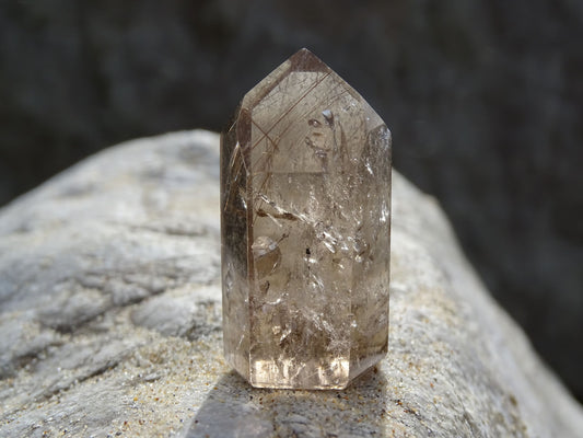 Quartz Rutile Forme Libre - Cristaux - Colibri Minéraux et Bien-être