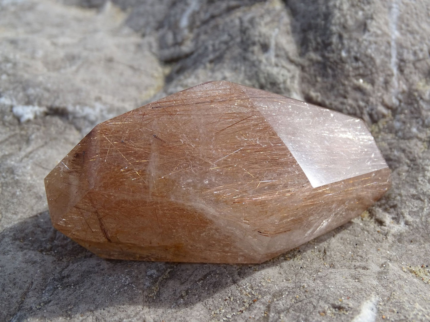 Quartz Rutile Forme Libre - Cristaux - Colibri Minéraux et Bien-être