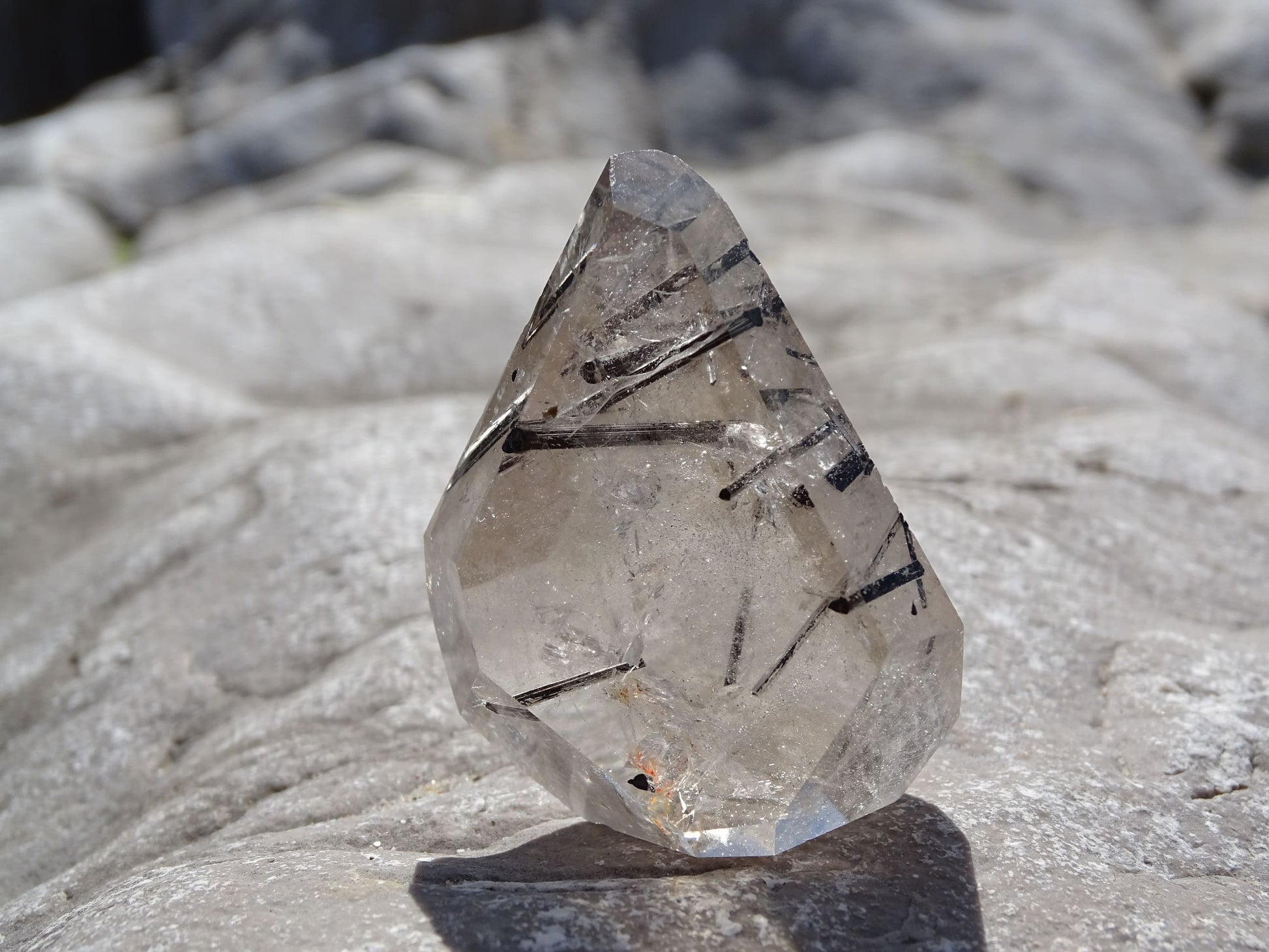 Quartz Tourmaline - Cristaux - Colibri Minéraux et Bien-être