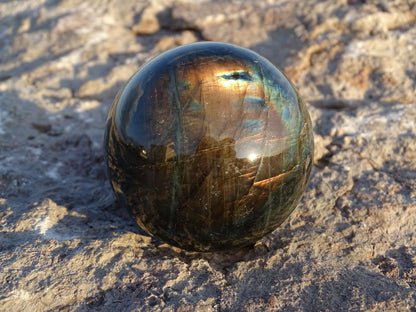 Sphère Labradorite - Pierres - Colibri Minéraux et Bien-être