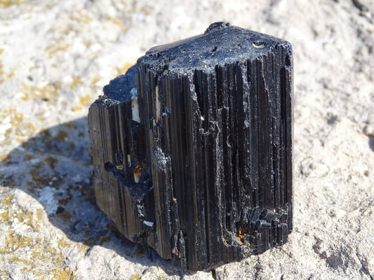 Tourmaline Noire - Pierres - Colibri Minéraux et Bien-être