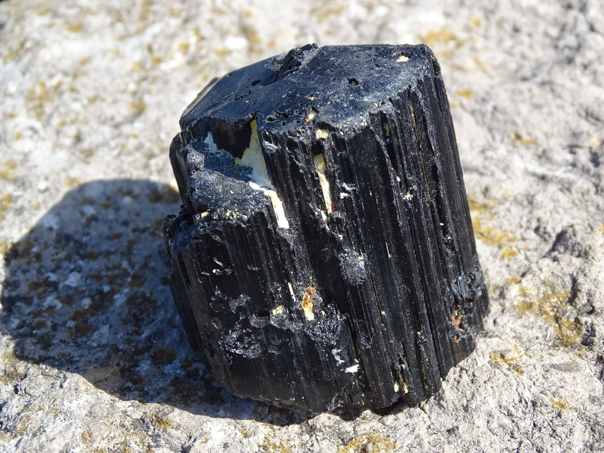 Tourmaline Noire - Pierres - Colibri Minéraux et Bien-être