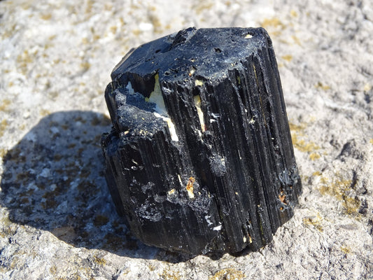 Tourmaline Noire - Pierres - Colibri Minéraux et Bien-être